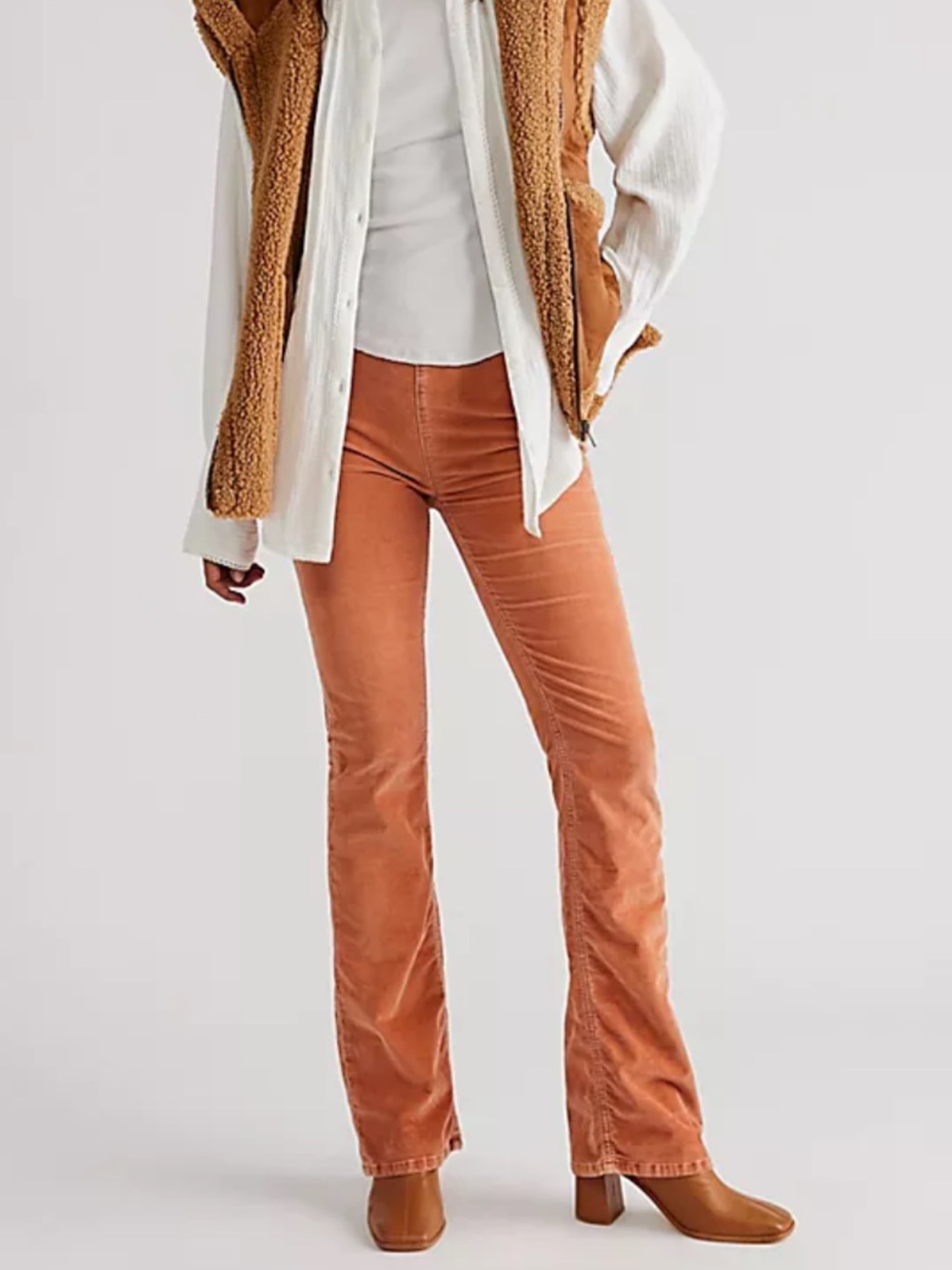 We The Free Jenny High Rise Cord Slim Flare Pants in Rust Orange size 31 NWT